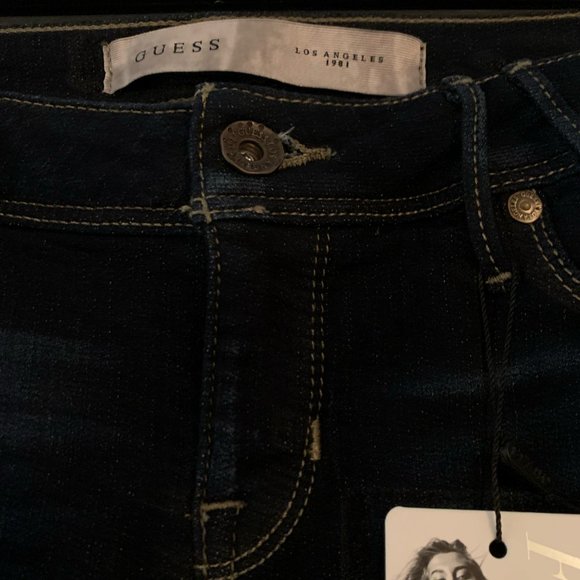 Brand New Never Worn Guess Flex Jean Jeggings - Picture 7 of 7